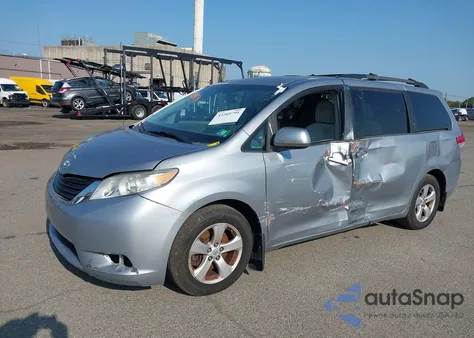 2012 Toyota Sienna Le V6 8 Passenger из США, поврежденный, VIN 5TDKK3DC3CS228293